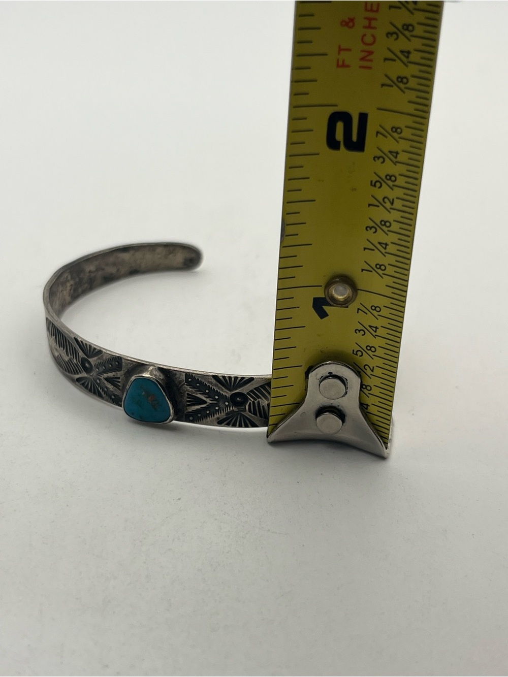 Native American sterling silver hand stamped blue stone vintage cuff bracelet - Picture 12 of 16